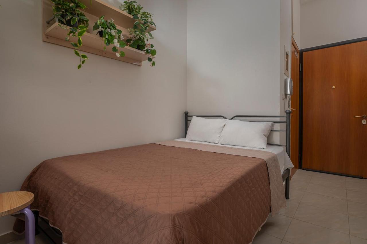 Kosmos Service Apartment Beautiful Studio 1 With Additional Cost Parking Tessalónica Exterior foto